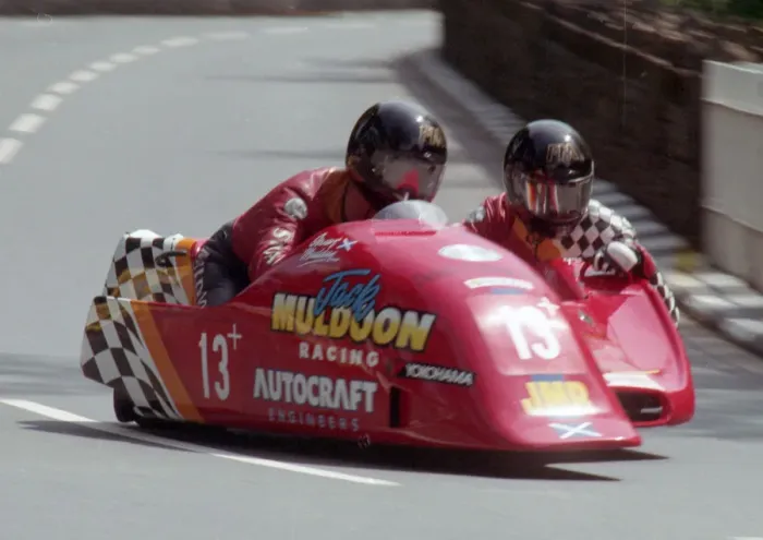 Framed Print : Stuart Muldoon & Chris Gusman (Ireson Yamaha) 1996 Sidecar TT Framed Print : Stuart Muldoon & Chris Gusman (Ireson Yamaha) 1996 Sidecar TT