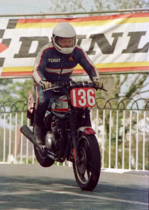 Framed Print : Stuart Noon (Kawasaki) 1986 Production C TT Framed Print : Stuart Noon (Kawasaki) 1986 Production C TT