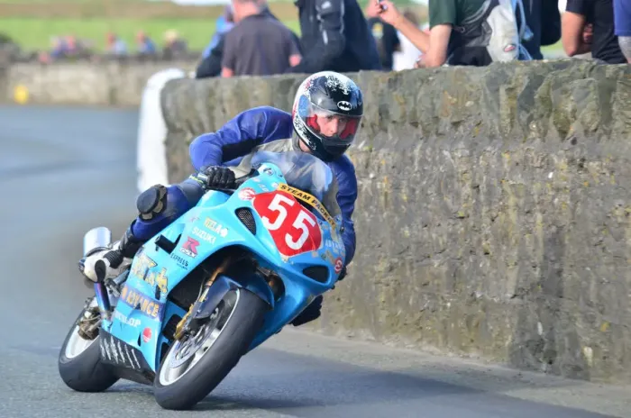 Framed Print : Stuart Osborne (Suzuki) 2012 Southern 100 Framed Print : Stuart Osborne (Suzuki) 2012 Southern 100