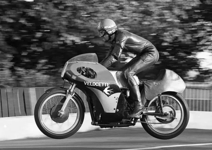 Framed Print : Bill Swallow (Velocette) 1975 Senior Manx Grand Prix Framed Print : Bill Swallow (Velocette) 1975 Senior Manx Grand Prix