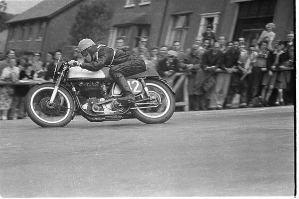 Syd Barnett (Norton) 1952 Senior TT