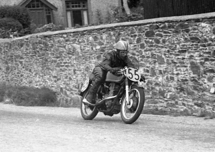 Framed Print : T H Phillipson (AJS) 1955 Senior Manx Grand Prix Framed Print : T H Phillipson (AJS) 1955 Senior Manx Grand Prix