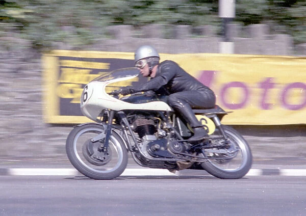 T Neil Kelly (Velocette) 1967 Senior Manx Grand Prix