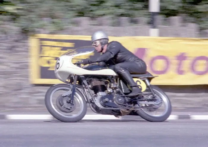 Framed Print : T Neil Kelly (Velocette) 1967 Senior Manx Grand Prix Framed Print : T Neil Kelly (Velocette) 1967 Senior Manx Grand Prix