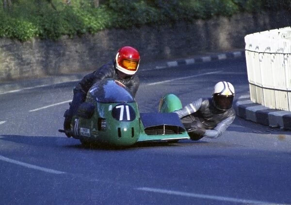 Ted Janssen & Kevin Littlemoor (Konig) 1974 500 Sidecar TT