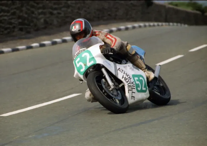 Framed Print : Ted Roebuck (Yamaha) 1989 Junior Manx Grand Prix Framed Print : Ted Roebuck (Yamaha) 1989 Junior Manx Grand Prix