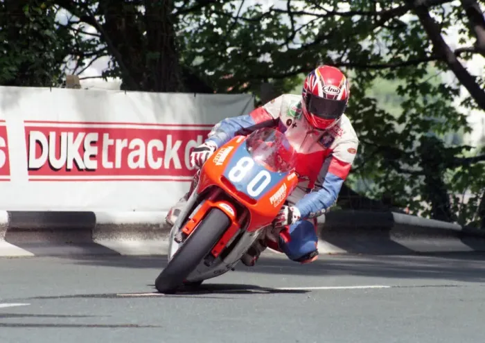 Framed Print : Ted Roebuck (Yamaha) 2002 Lightweight 250 TT Framed Print : Ted Roebuck (Yamaha) 2002 Lightweight 250 TT