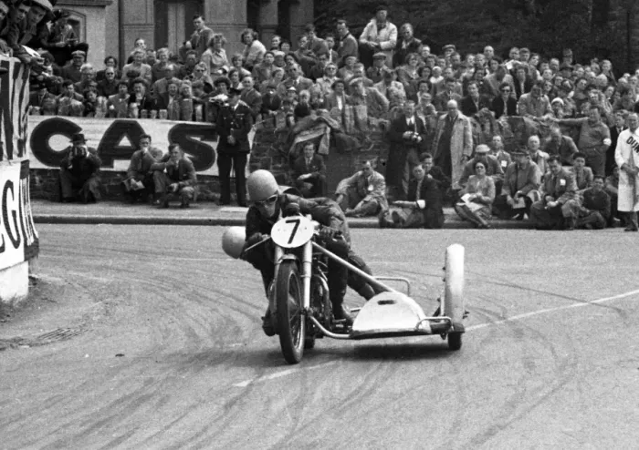 Framed Print : Ted Young & E Milton (Triumph) 1954 Sidecar TT Framed Print : Ted Young & E Milton (Triumph) 1954 Sidecar TT
