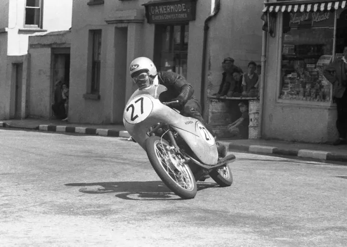 Framed Print : Teisuke Tanaka (Honda) 1959 Ultra Lightweight TT Framed Print : Teisuke Tanaka (Honda) 1959 Ultra Lightweight TT