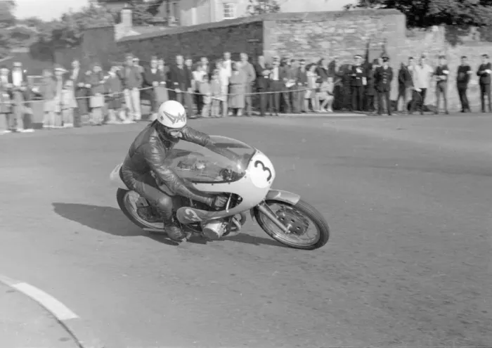 Framed Print : Terry Grotefeld (Yamaha) 1967 Southern 100 Framed Print : Terry Grotefeld (Yamaha) 1967 Southern 100