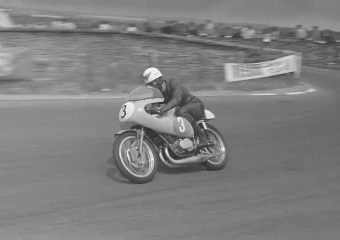 Framed Print : Terry Grotefeld (Yamaha) 1967 Southern 100 Framed Print : Terry Grotefeld (Yamaha) 1967 Southern 100