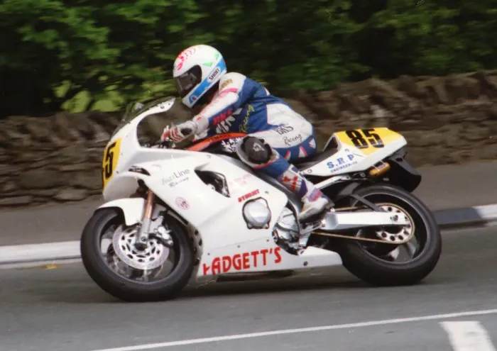 Framed Print : Terry McGinty (Honda) 1995 Junior TT Framed Print : Terry McGinty (Honda) 1995 Junior TT
