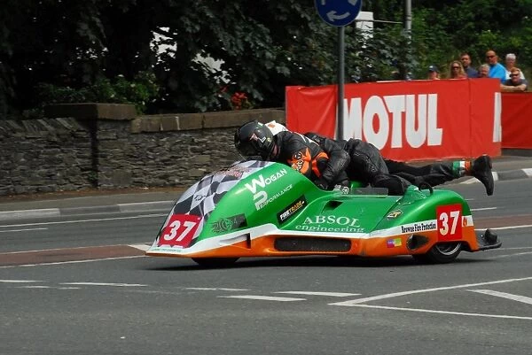 Terry O Reilly & Aidan Browne (Ireson Honda) 2016 Sidecar 2 TT