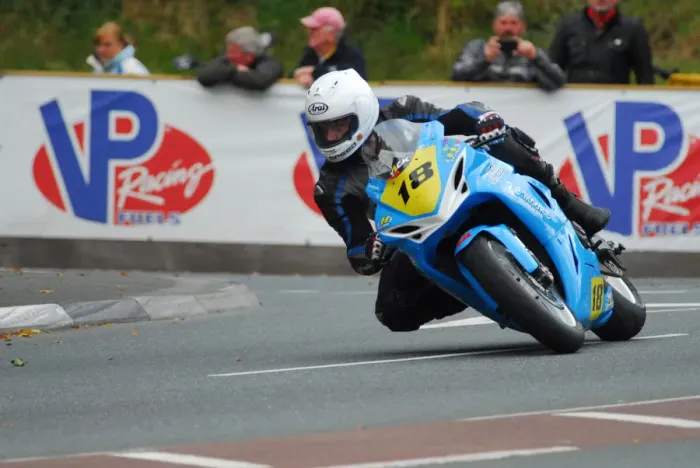 Framed Print : Thomas Gottschalk (Suzuki) 2015 Senior Manx Grand Prix