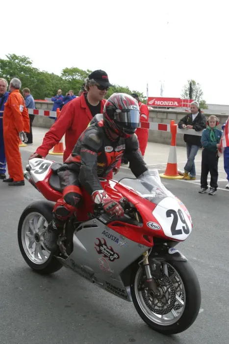 Framed Print : Thomas Montano (MV) 2005 Senior TT Framed Print : Thomas Montano (MV) 2005 Senior TT