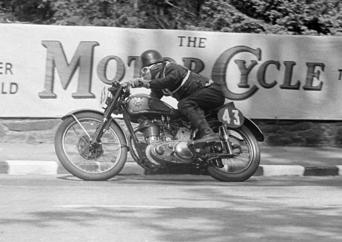 Framed Print : Thomas Swarbrick (BSA) 1951 Senior Clubman TT Framed Print : Thomas Swarbrick (BSA) 1951 Senior Clubman TT