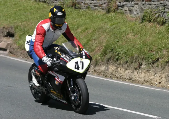 Framed Print : Tim Poole (Yamaha) 2006 Superbike TT
