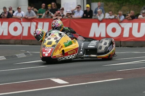 Tim Reeves & Gregory Cluze (Honda) 2011 Sidecar TT