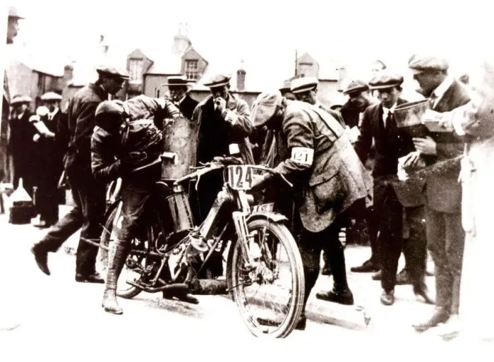 Framed Print : Tim Wood (Scott) 1913 Senior TT Framed Print : Tim Wood (Scott) 1913 Senior TT