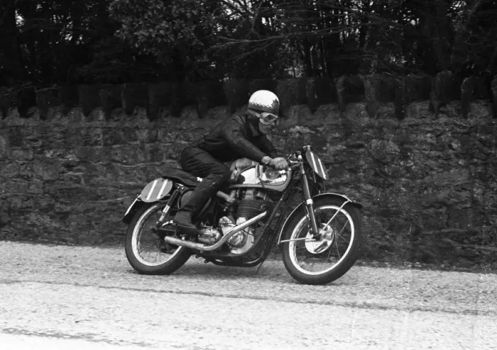 Framed Print : Tom Anyon (BSA) 1955 Southern 100 Framed Print : Tom Anyon (BSA) 1955 Southern 100