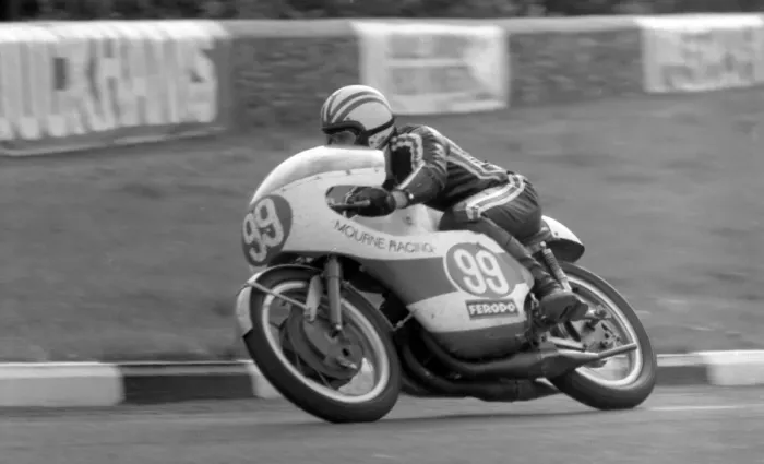 Framed Print : Tom Herron (Yamaha) 1970 Lightweight TT Framed Print : Tom Herron (Yamaha) 1970 Lightweight TT