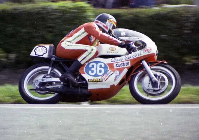 Framed Print : Tom Herron (Yamaha) 1974 Junior TT Framed Print : Tom Herron (Yamaha) 1974 Junior TT