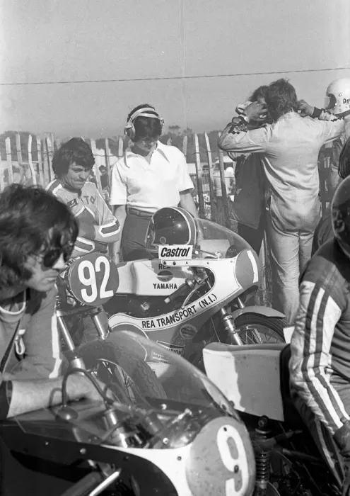 Framed Print : Tom Herron (Yamaha) 1975 Junior TT Framed Print : Tom Herron (Yamaha) 1975 Junior TT