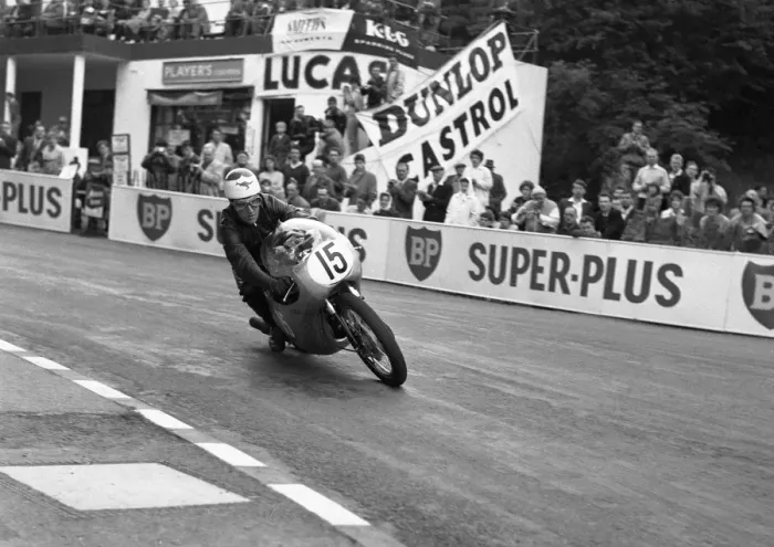 Framed Print : Tom Phillis (Honda) 1961 Lightweight TT Framed Print : Tom Phillis (Honda) 1961 Lightweight TT