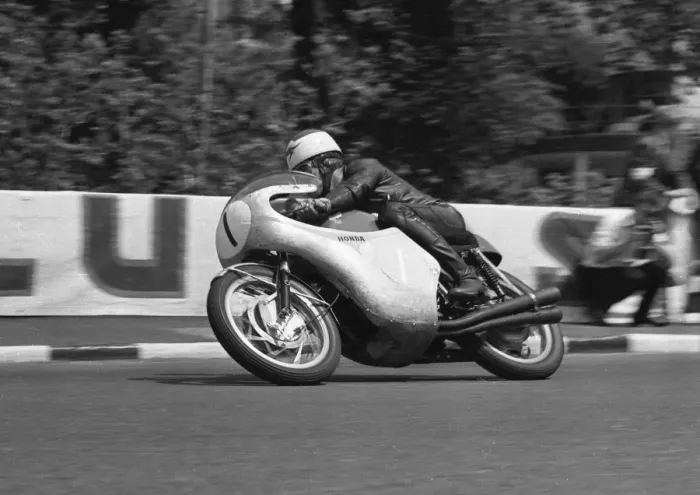 Framed Print : Tom Phillis (Honda) 1962 Junior TT
