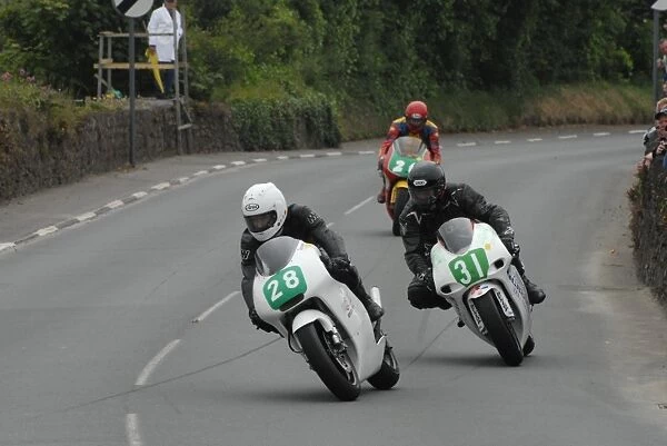 Tom Snow (Honda) and Carl Roberts (Yamaha) 2009 Post TT
