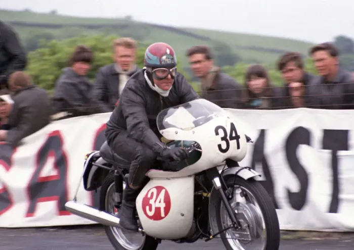 Framed Print : Tom Walker (Triumph) 1968 Production TT Framed Print : Tom Walker (Triumph) 1968 Production TT