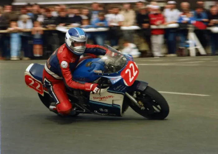 Framed Print : Tom Webb (Suzuki) 1987 Newcomers Manx Grand Prix
