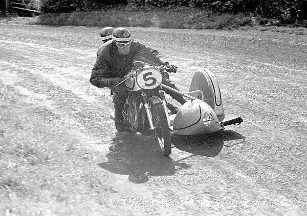 Tommy Bounds & Robin King (Norton) 1953 Sidecar Ulster Grand Prix