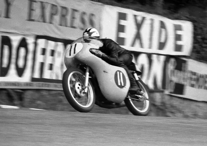 Framed Print : Tommy Robb Bultaco 1961 Ultra Lightweight TT Framed Print : Tommy Robb Bultaco 1961 Ultra Lightweight TT