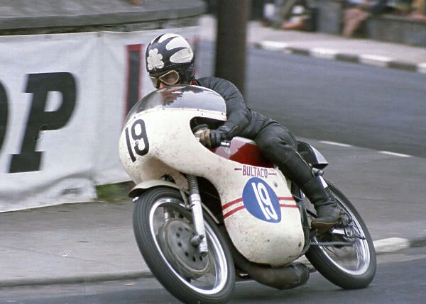 Tommy Robb (Bultaco) 1968 Junior TT