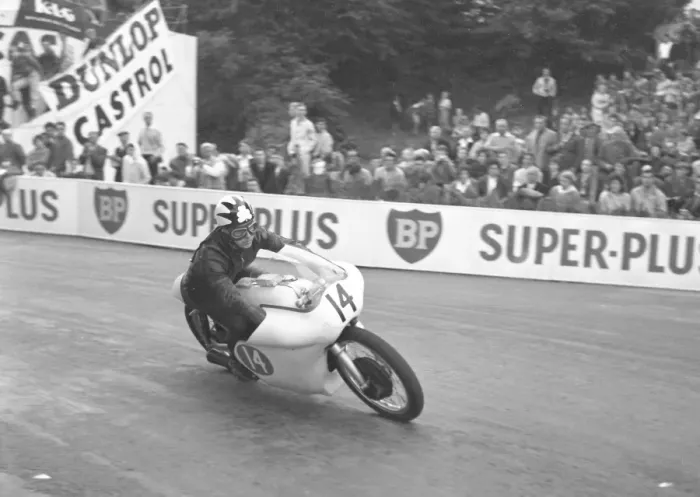 Framed Print : Tommy Robb (GMS) 1961 Lightweight TT Framed Print : Tommy Robb (GMS) 1961 Lightweight TT