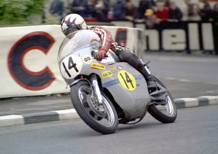 Framed Print : Tommy Robb (Seeley) 1971 Senior TT Framed Print : Tommy Robb (Seeley) 1971 Senior TT