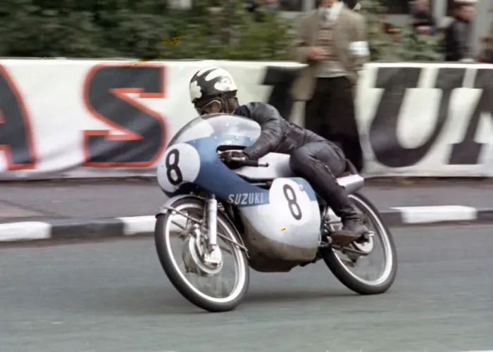 Framed Print : Tommy Robb (Suzuki) 1966 50cc TT Framed Print : Tommy Robb (Suzuki) 1966 50cc TT