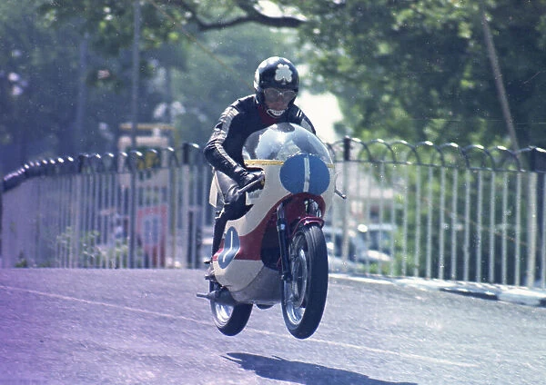 Tommy Robb Yamaha 1970 Junior TT