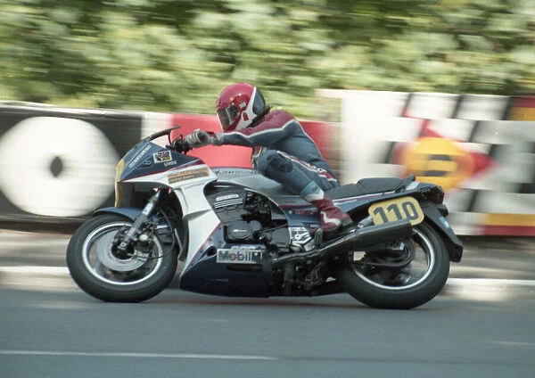 Toni Rechberger (Kawasaki) 1985 Senior TT