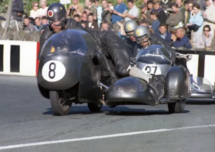 Framed Print : Tony Baitup & K Simmons (Triumph) 1968 500 Sidecar TT Framed Print : Tony Baitup & K Simmons (Triumph) 1968 500 Sidecar TT