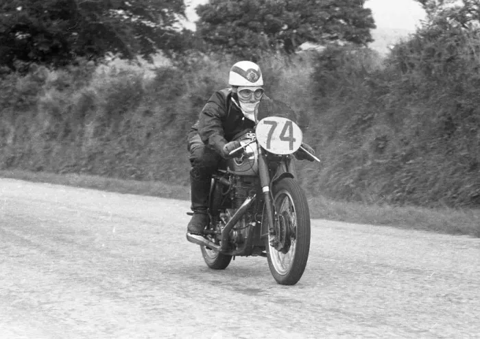 Framed Print : Tony Critch (BSA) 1955 Senior Manx Grand Prix Framed Print : Tony Critch (BSA) 1955 Senior Manx Grand Prix