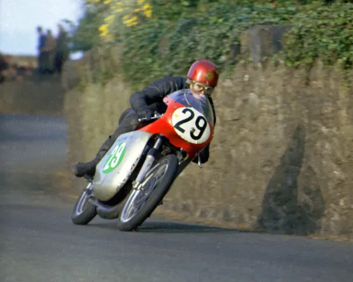 Framed Print : Tony Dawson (Bultaco) 1969 Southern 100 Framed Print : Tony Dawson (Bultaco) 1969 Southern 100