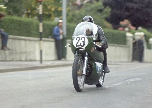 Tony Godfrey (Aermacchi Metisse) 1971 Junior TT