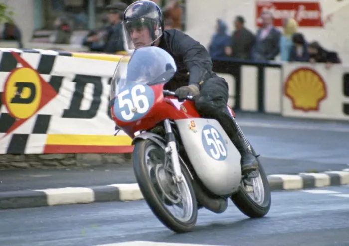 Framed Print : Tony Godfrey (Goddard Bultaco) 1972 Junior TT Framed Print : Tony Godfrey (Goddard Bultaco) 1972 Junior TT