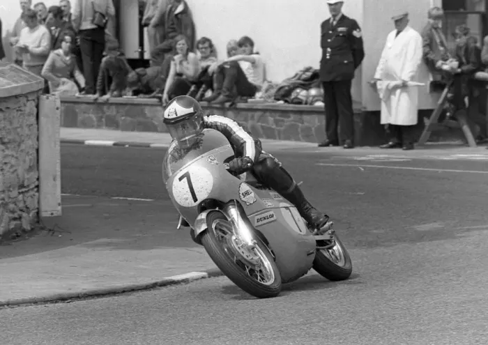 Framed Print : Tony Jefferies (Arter Matchless) 1971 Senior TT