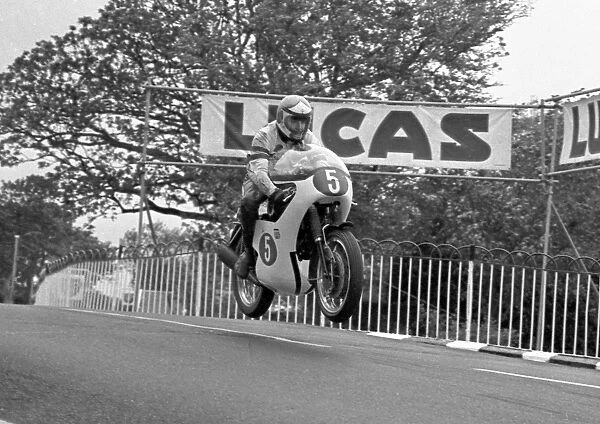 Tony Jefferies on Slippery Sam (Triumph) 1973 Production TT