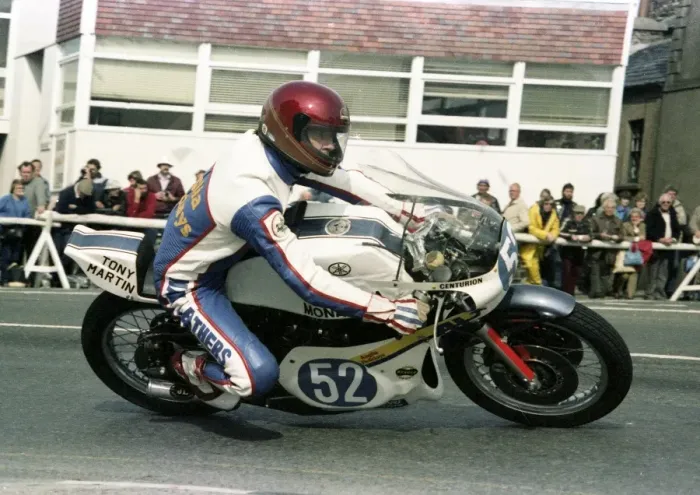 Framed Print : Tony Martin (Yamaha) 1983 Junior Manx Grand Prix
