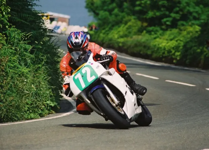 Framed Print : Tony Moss (Honda) 2004 Lightweight 400 TT Framed Print : Tony Moss (Honda) 2004 Lightweight 400 TT