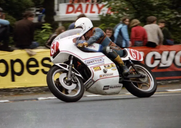 Framed Print : Tony Osbourne (Kawasaki) 1979 Formula One TT Framed Print : Tony Osbourne (Kawasaki) 1979 Formula One TT